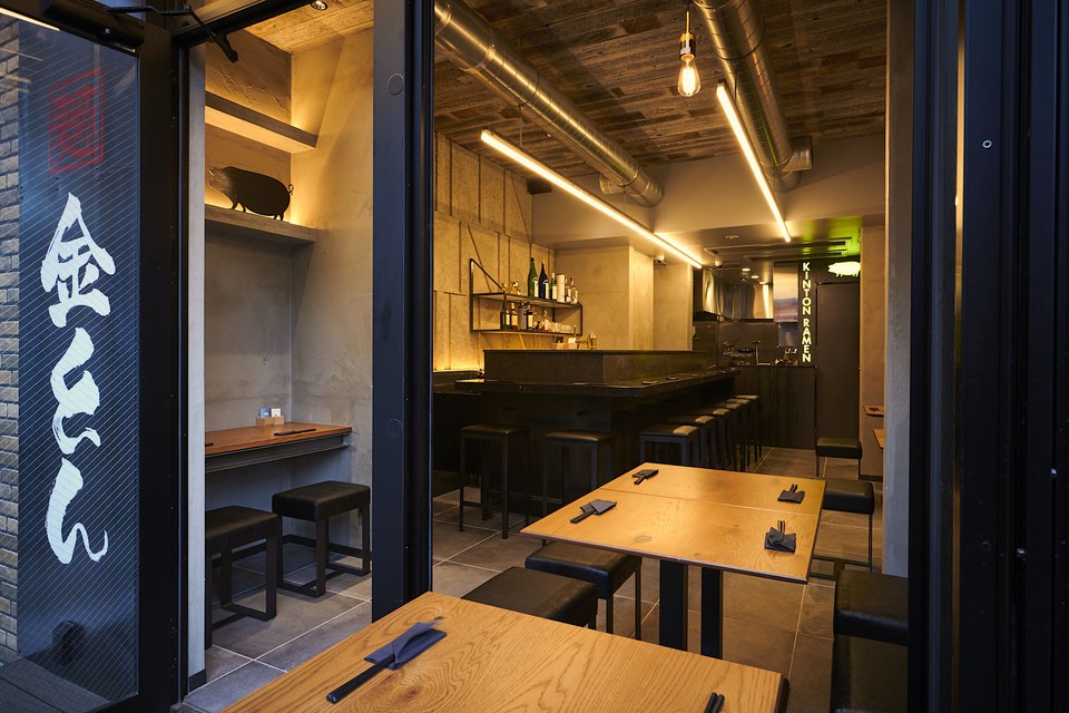 三軒茶屋 ラーメン店の画像