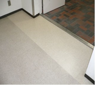 某百貨店後方通路　床仕上げ工事様の画像