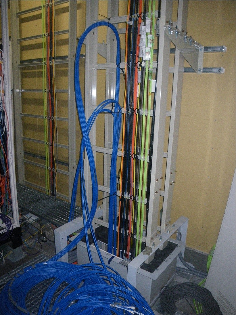 ケーブルの敷設様の画像