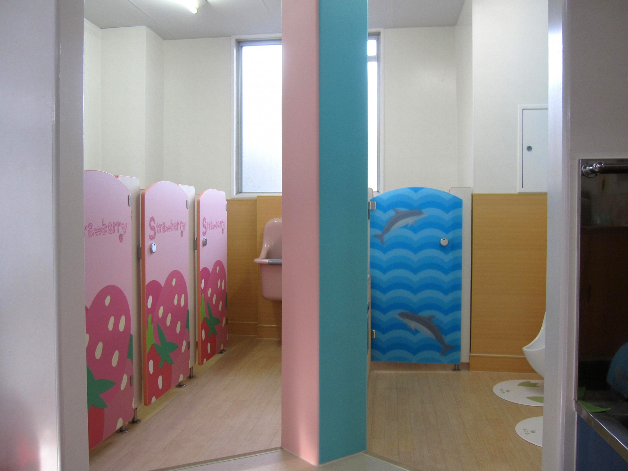 保育園トイレリフォーム様の画像