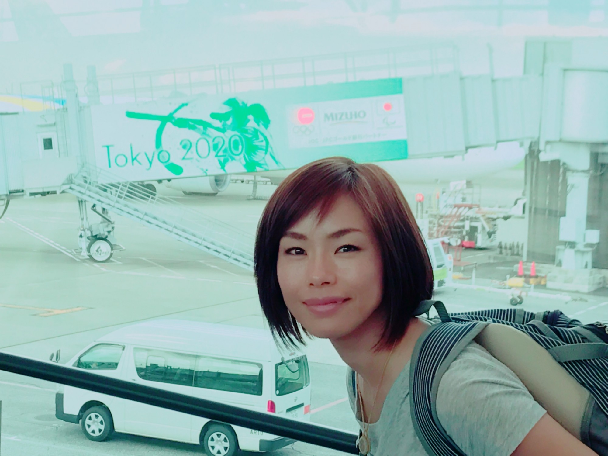 株式会社Louveのロゴ